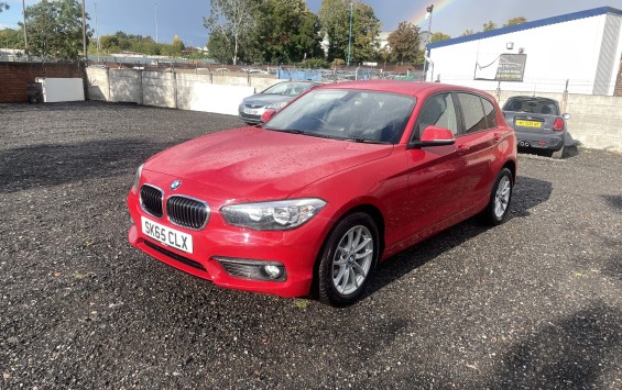 2015 (65) BMW 118i SE 5 Door in Bright Red