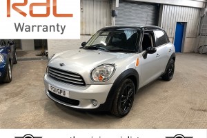 Sold – MINI Countryman Cooper with Chili Pack